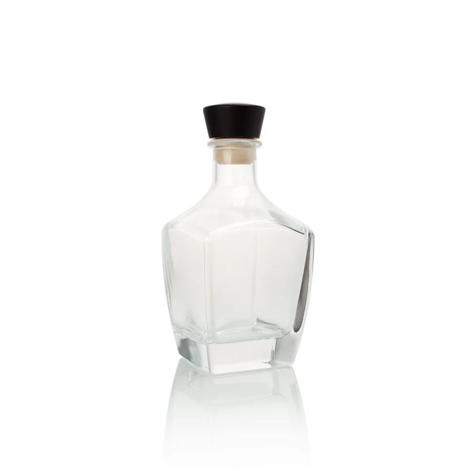 CHANGYOUGLASS Customizable Luxury Empty Square Clear Alcohol Glass Bottles With Cork Stopper Sizes Whiskey Brandy Tequila Gin